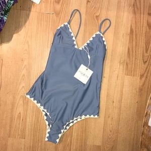 Posh PUA 💕💕❤️ NWT BLUE ONE PIECE BRAZILIAN